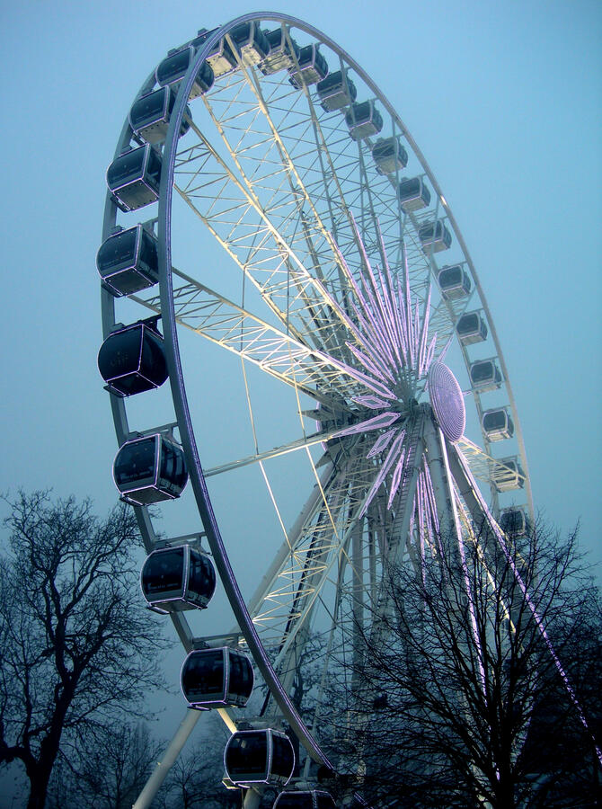 &quot;Winter Goes Around&quot; - London, UK